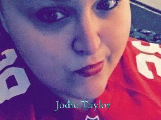 Jodie_Taylor