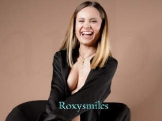 Roxysmiles