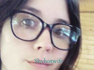 Shyhotwife